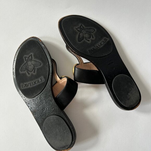 GUCCI BLACK LEATHER GG T-STRAP SANDAL - Picture 5 of 6